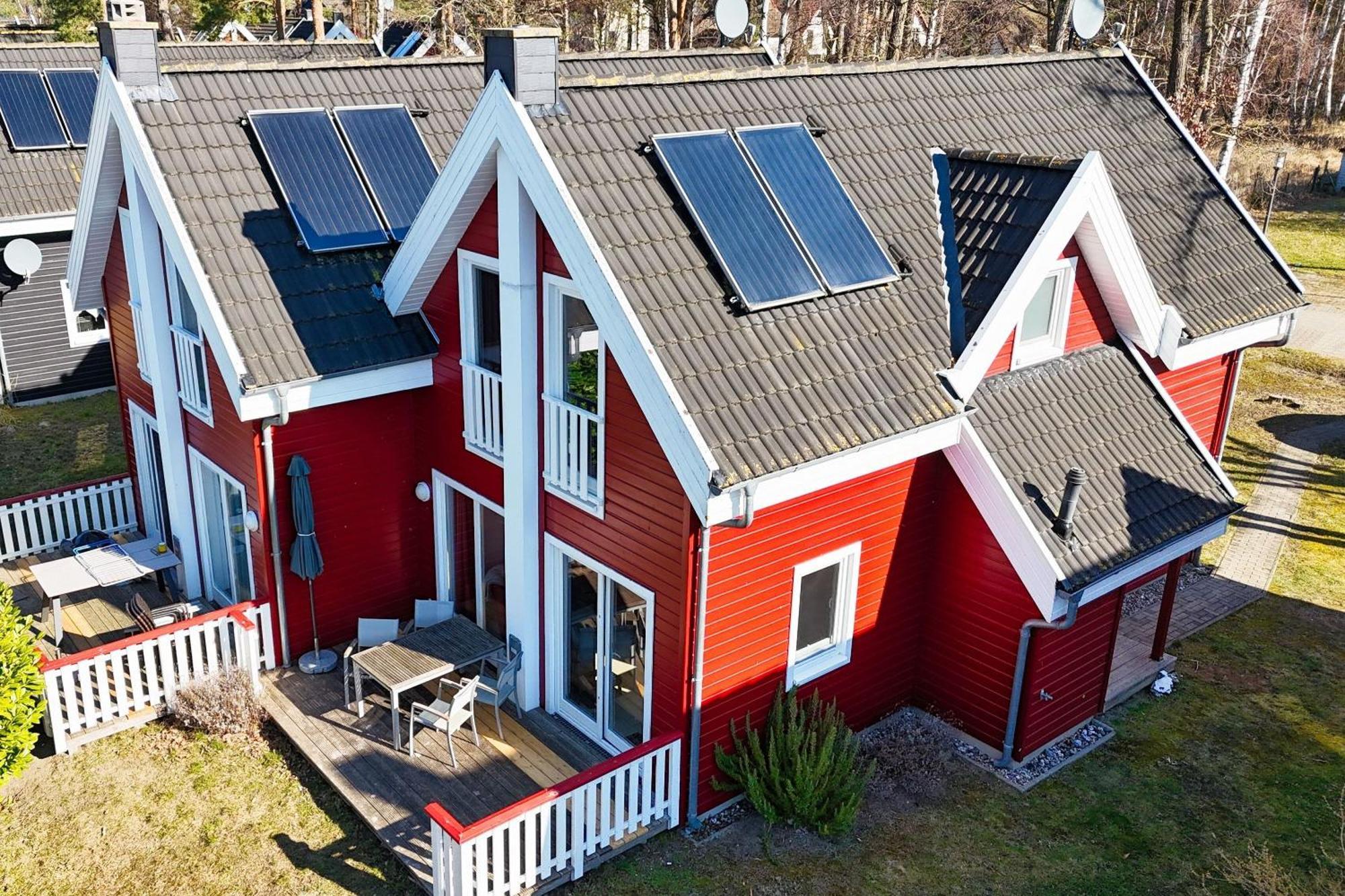Ferienhaus Wellenlaeufer Haus - Sauna, Terrasse, Garten Glowe Eksteriør billede